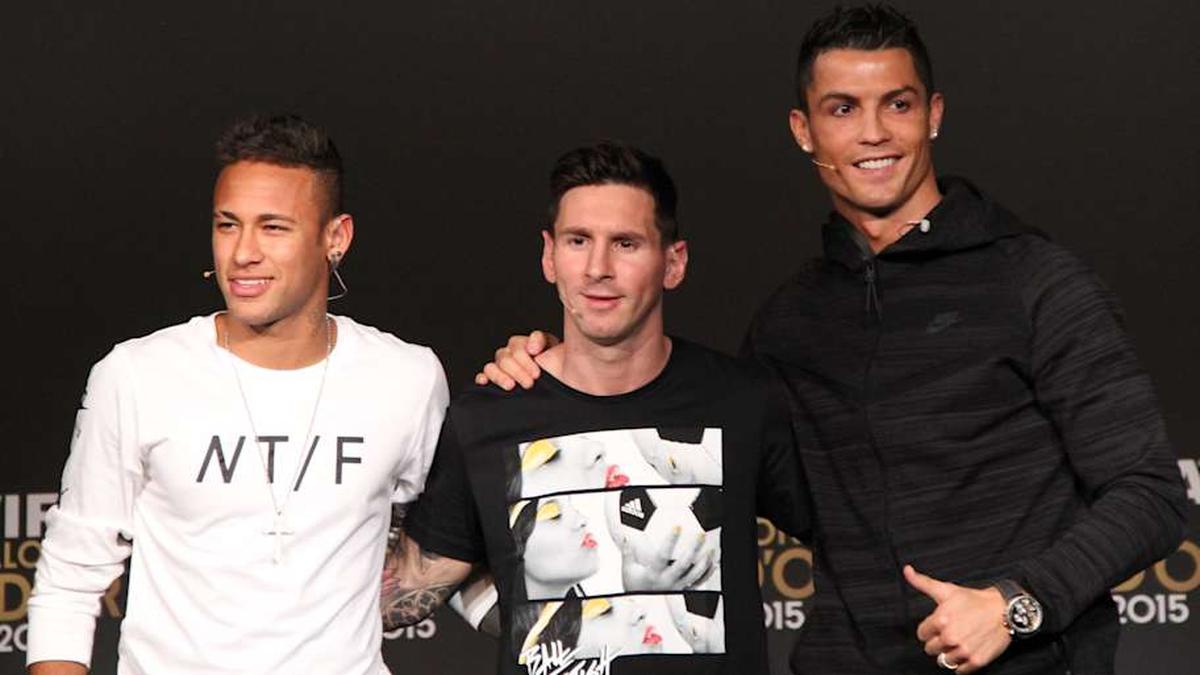  Neymar (left), Lionel Messi (center) and Cristiano Ronaldo finished in the top three of voting for the 2015 Ballon d'Or. | Fatih Erel/Anadolu Agency/Getty Images 