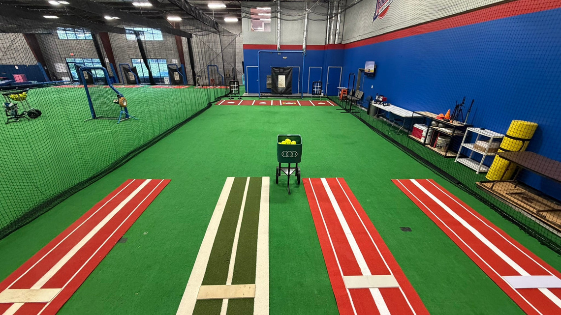 New baseball, softball training facility opens in Jeffersontown