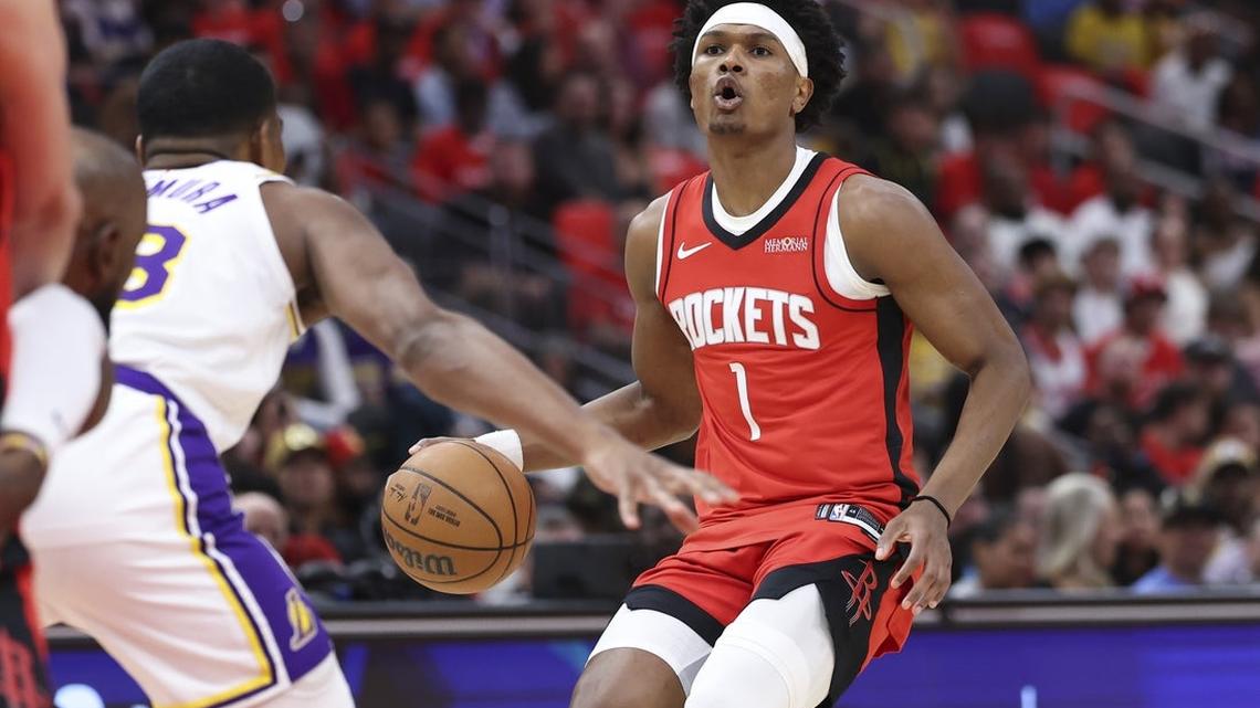 Rockets start strong, don't let up to beat Lakers, stay alive in series