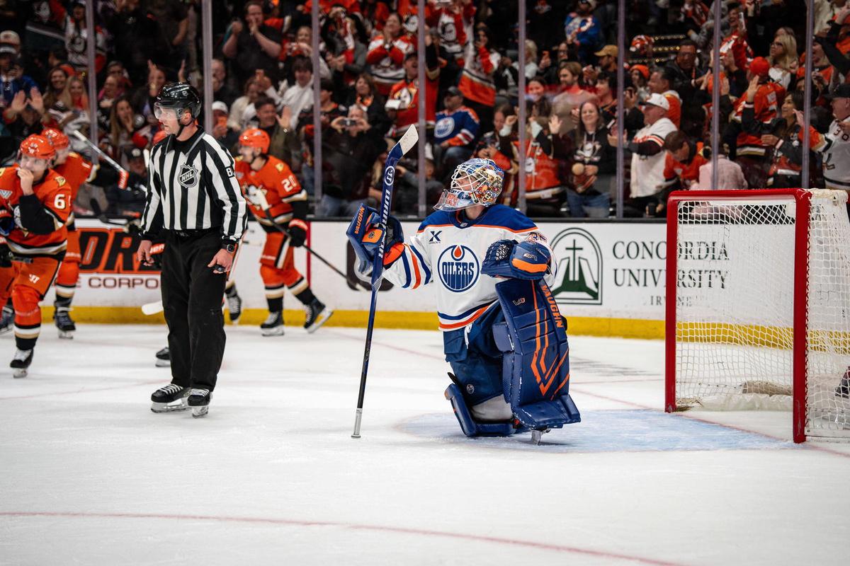  Oilers Unlikely To Move On From Polarizing Goaltender 