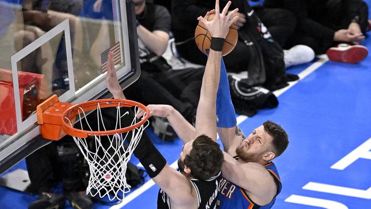 Kornet's Game 7 block was unbelievable. | Jerome Miron-Imagn Images 