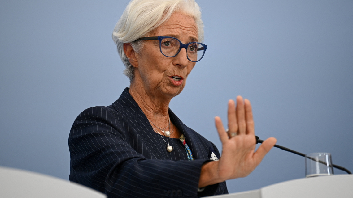 ECB to keep rates steady as investors focus on French bonds, Lagarde's future 