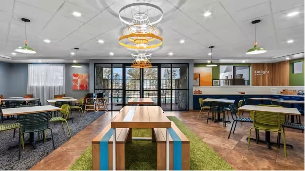  Bright, fun colors that feel welcoming and joyous! Photo credit: Spark by  Hilton  Phoenix East Mesa 
