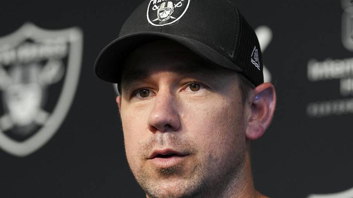  May 20, 2026; Henderson, NV, USA; Las Vegas Raiders head coach Klint Kubiak speaks during a news conference during organized team activities at Intermountain Health Performance Center. Mandatory Credit: Candice Ward-Imagn Images | Candice Ward-Imagn Images 