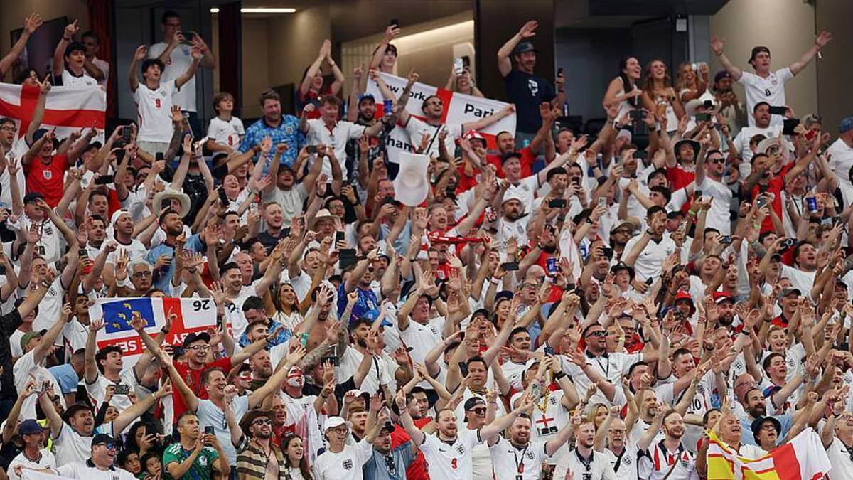  The England fans certainly enjoyed what they got to see. | Alex Pantling - FIFA/FIF/Getty Images 