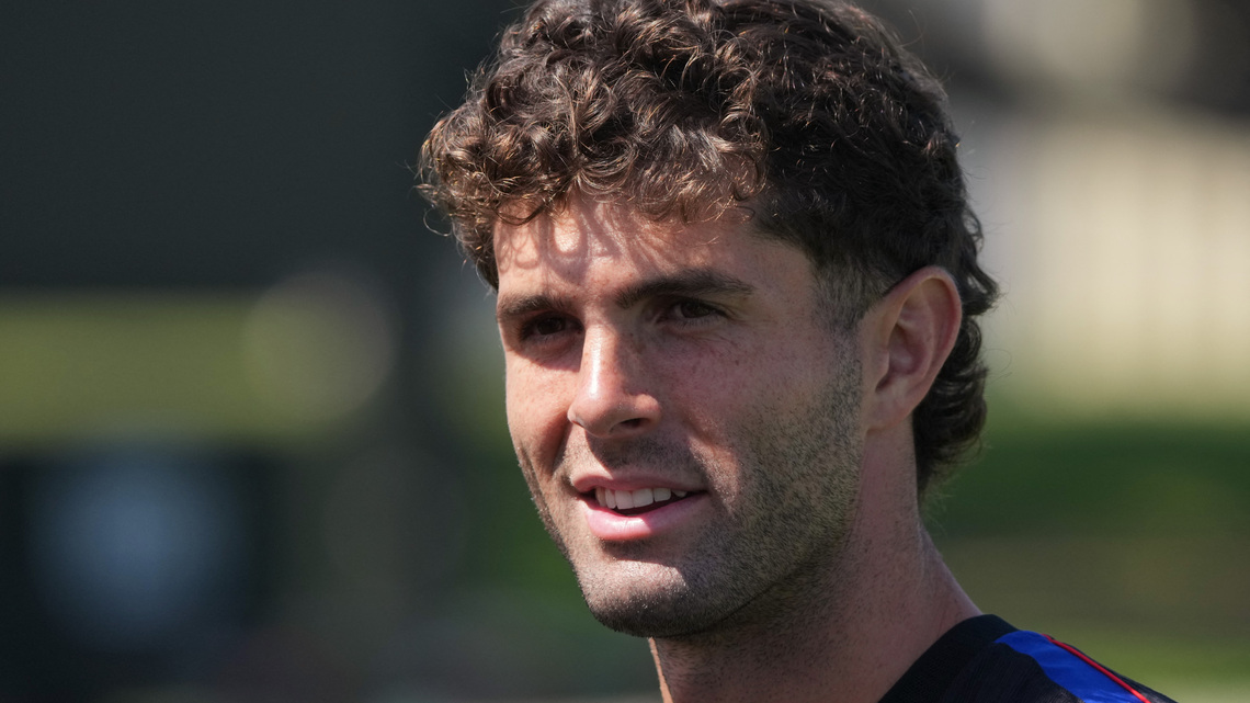 Soccer-Pulisic on the bench as U.S., Turkey make wholesale changes 