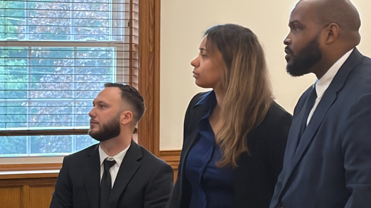 3 Detroit cops accused of wrongdoing in incidents outside city