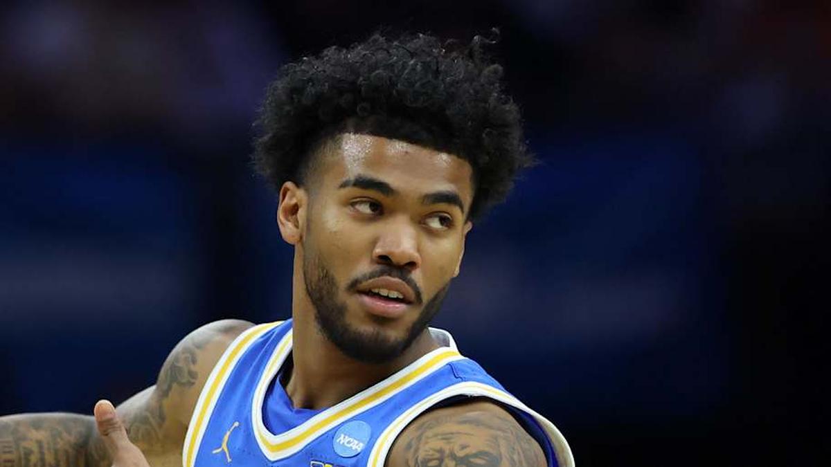  Mar 22, 2026; Philadelphia, PA, USA; UCLA Bruins guard Donovan Dent (2) reacts UConn Huskies in the first half during a second round game of the men's 2026 NCAA Tournament at Xfinity Mobile Arena. Mandatory Credit: Bill Streicher-Imagn Images | Bill Streicher-Imagn Images 
