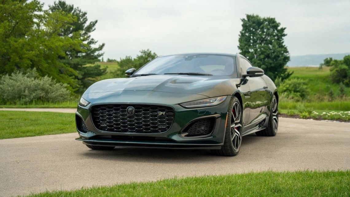 A 330-Mile 2024 Jaguar F-Type R75 Just Hit the Market at...
