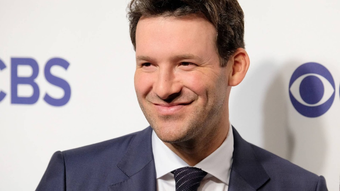 CBS Is Reportedly Not Firing Tony Romo Following His Arrest 
