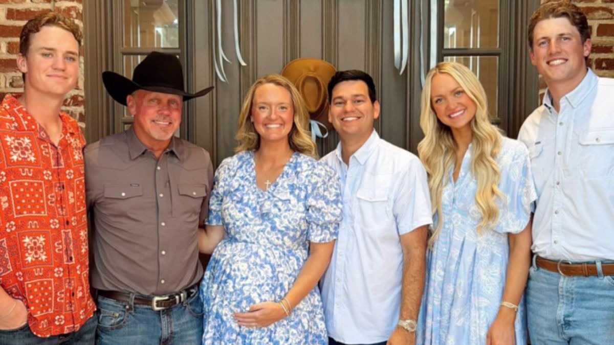 Todd Drummond, Ladd Drummond, Alex Drummond, Mauricio Scott, Paige Drummond and David Andersen in 2026Alex Drummond/Instagram