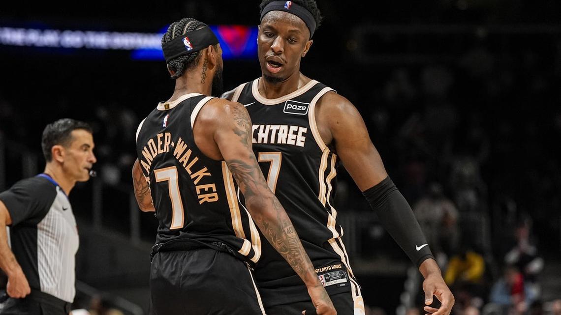 NBA roundup: Hawks win 10th straight, halt Magic's winning streak 