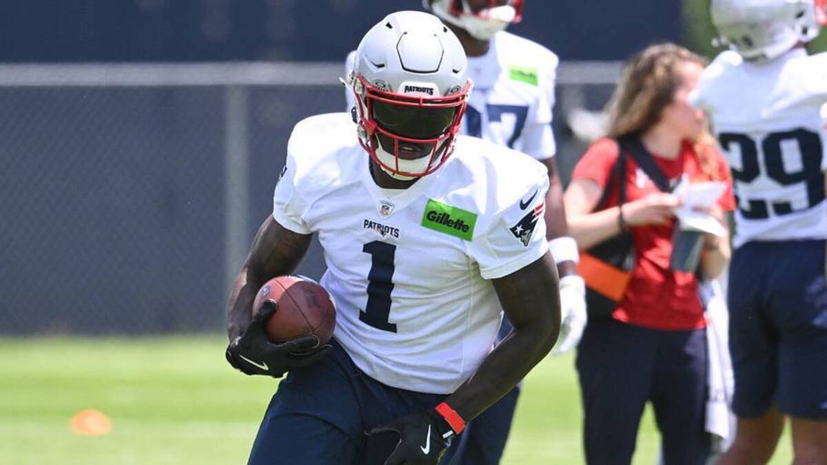  Jun 2, 2026; Foxborough, MA, USA; New England Patriots wide receiver A.J. Brown (1) runs after making a catch during the team's OTA at Gillette Stadium. Mandatory Credit: Eric Canha-Imagn Images | Eric Canha-Imagn Images 