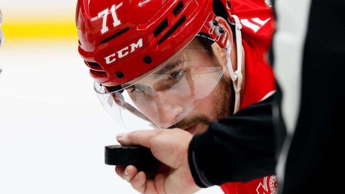 Dylan Larkin, still awaiting trade, could play for Wings vs. Senators