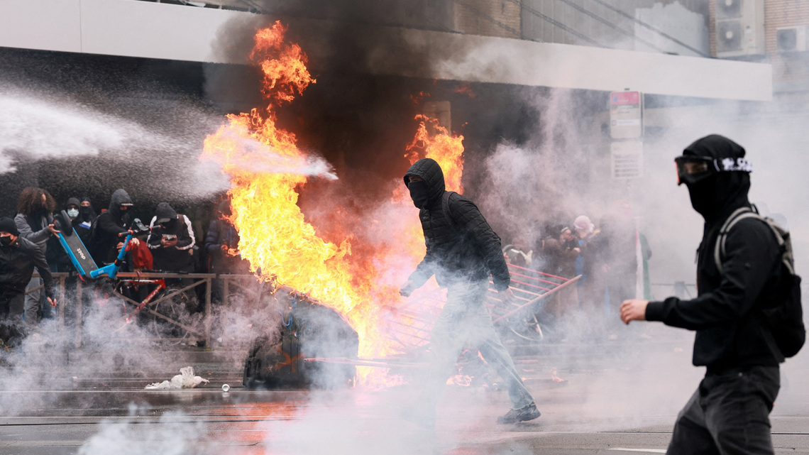 Belgium strike partly shuts public sector as budget deal delayed 