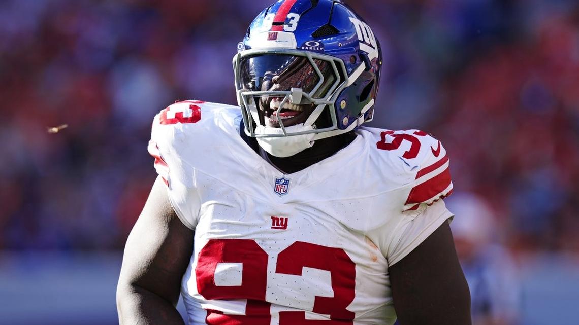 Bucs sign DL Rakeem Nunez-Roches, WR David Sills V