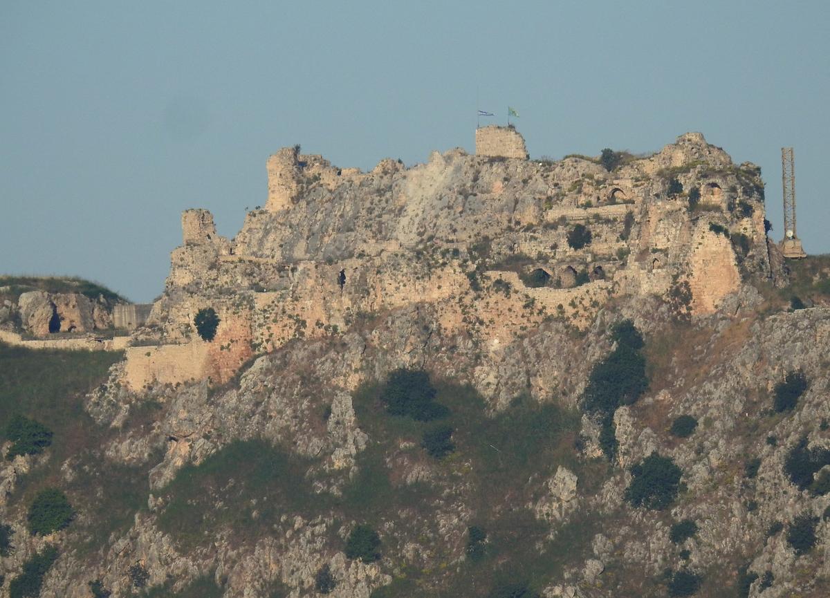 An Israeli flag is raised on Beaufort Castle, as seen from Marjayoun, southern Lebanon, May 31, 2026. REUTERS/Stringer