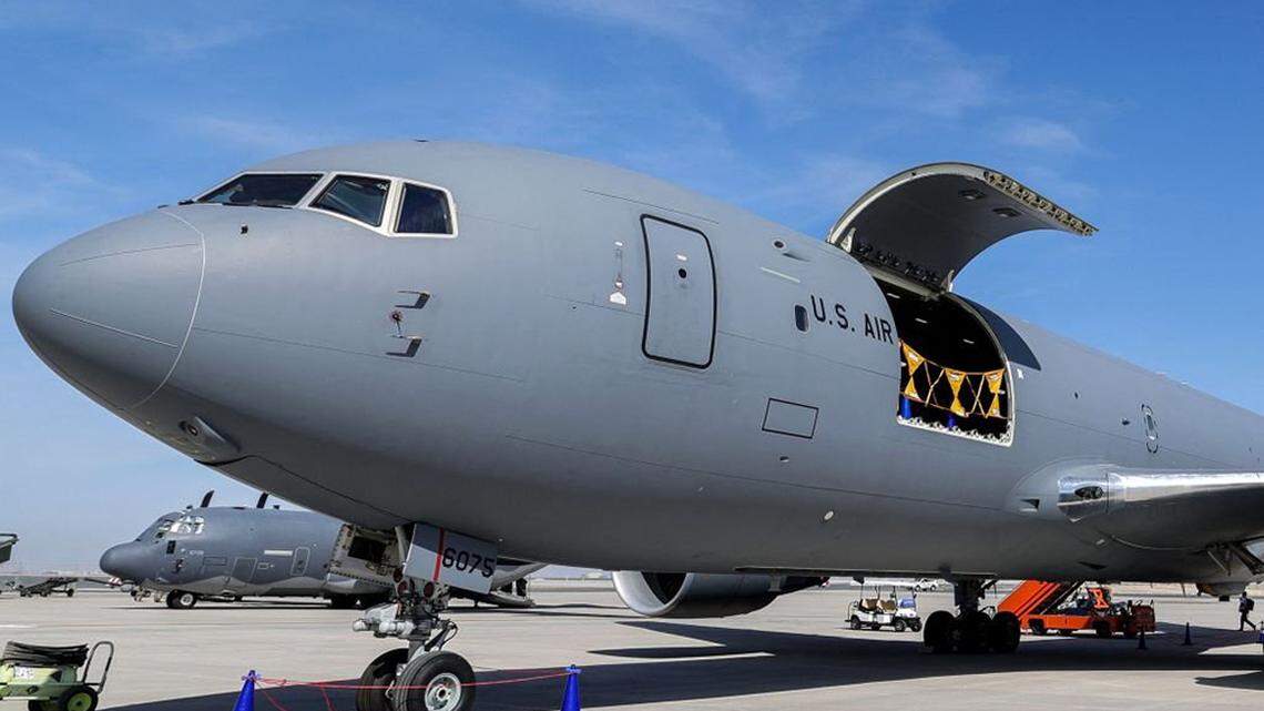 Boeing lands another huge military deal