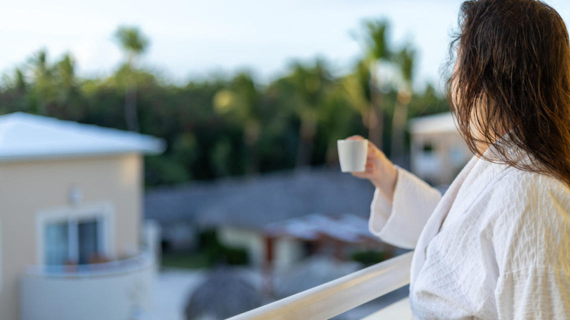 How to Make a Solo Date Feel Luxurious Without Breaking the Bank 