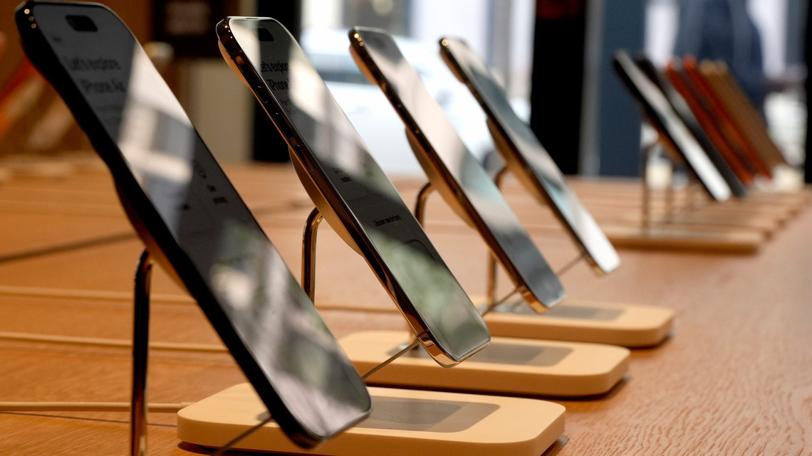 Wishing for simpler times? How to turn an iPhone into a 'dumb phone' 