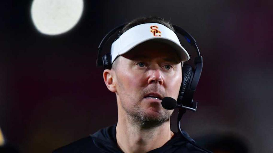  Nov 7, 2025; Los Angeles, California, USA; Southern California Trojans head coach Lincoln Riley watches game action against the Northwestern Wildcats during the second half at the Los Angeles Memorial Coliseum. Mandatory Credit: Gary A. Vasquez-Imagn Images | Gary A. Vasquez-Imagn Images 
