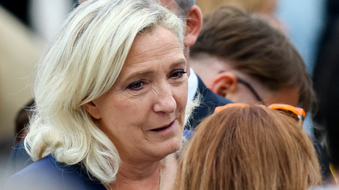 Far-right Le Pen and hard-left Melenchon seen reaching French presidential run-off, poll shows 
