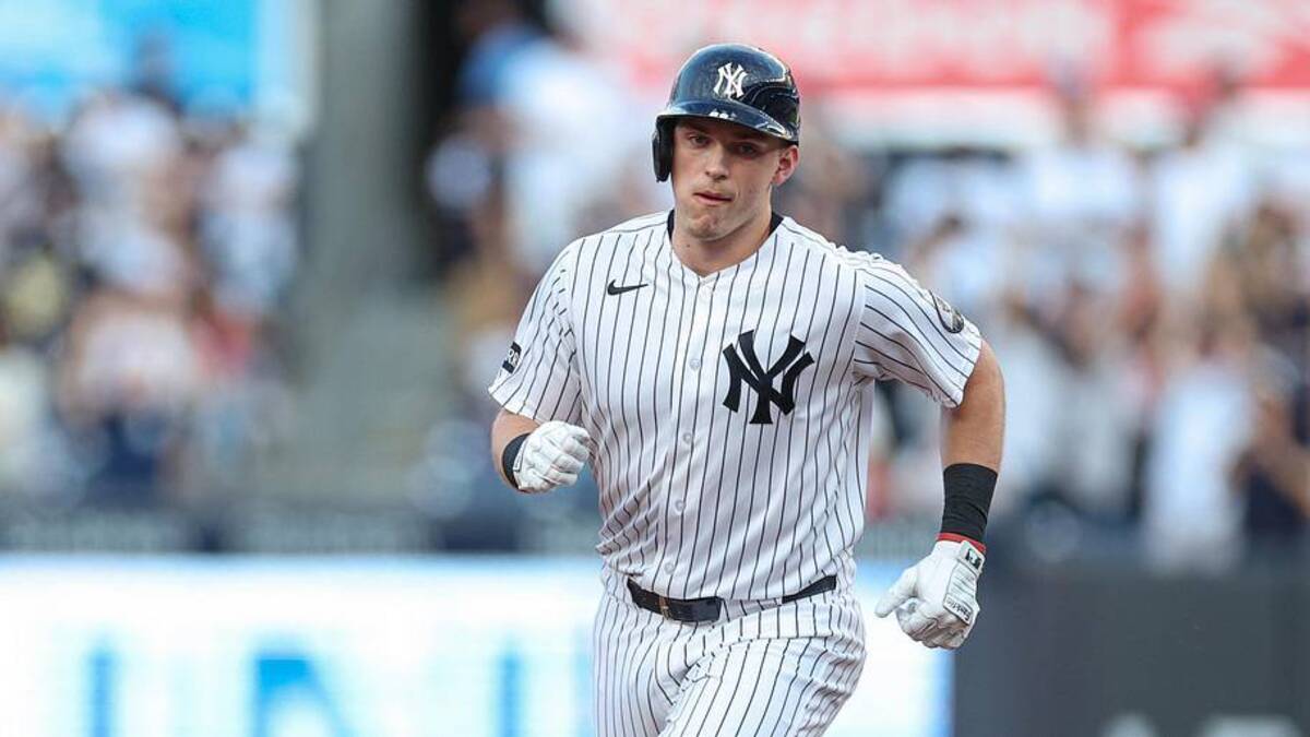  New York Yankees first baseman Ben Rice (22) rounds the bases after hitting a three run home run during the second inning against the Cincinnati Reds at Yankee Stadium. | Vincent Carchietta-Imagn Images 