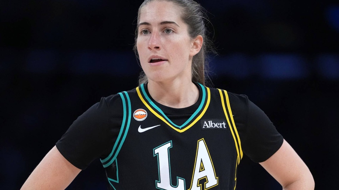 Chicago Sky Announce Unfortunate Kate Martin Decision After DiJonai Carrington News 