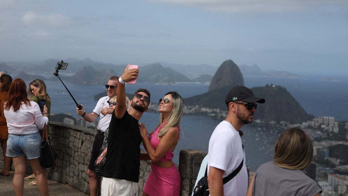 La actividad del sector servicios de Brasil supera las expectativas y se estabiliza en junio 