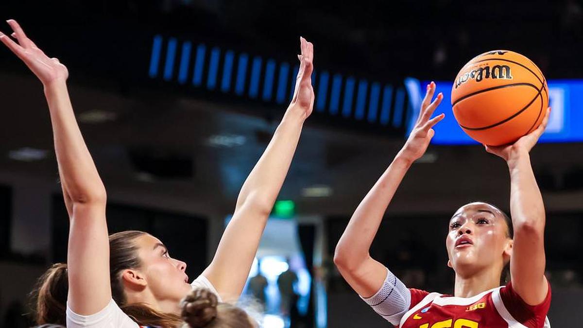  Mar 21, 2026; Columbia, South Carolina, USA; USC Trojans guard Jazzy Davidson (9) shoots against the Clemson Tigers in the first half at Colonial Life Arena. Mandatory Credit: Jeff Blake-Imagn Images | Jeff Blake-Imagn Images 