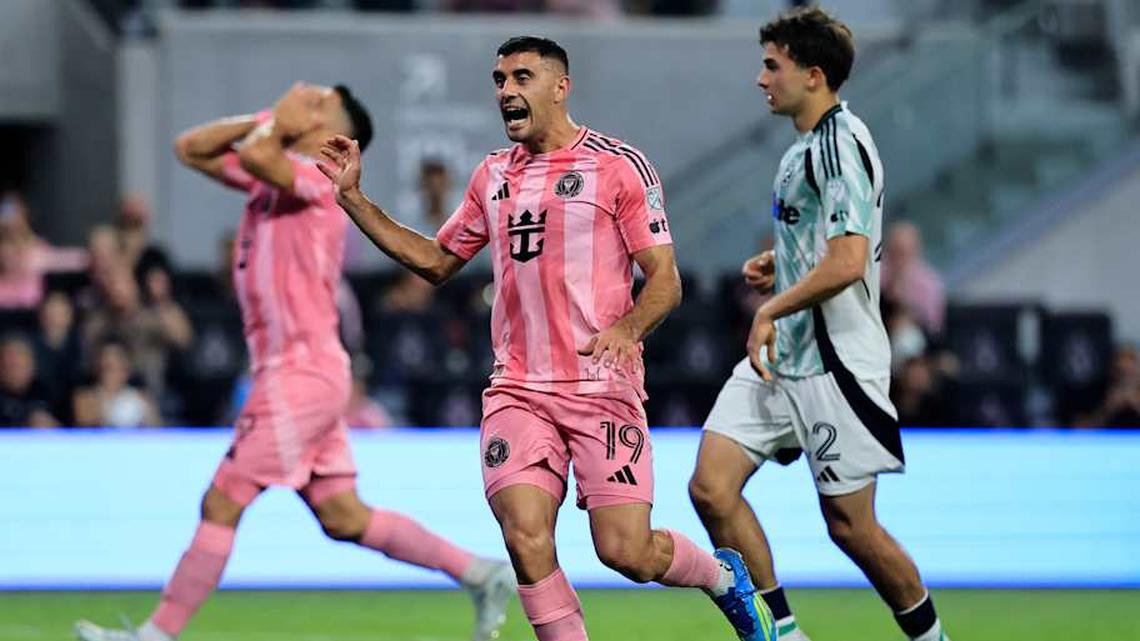  Germán Berterame (center) scored his third goal in four games in Inter Miami's latest draw. | Carmen Mandato/Getty Images 