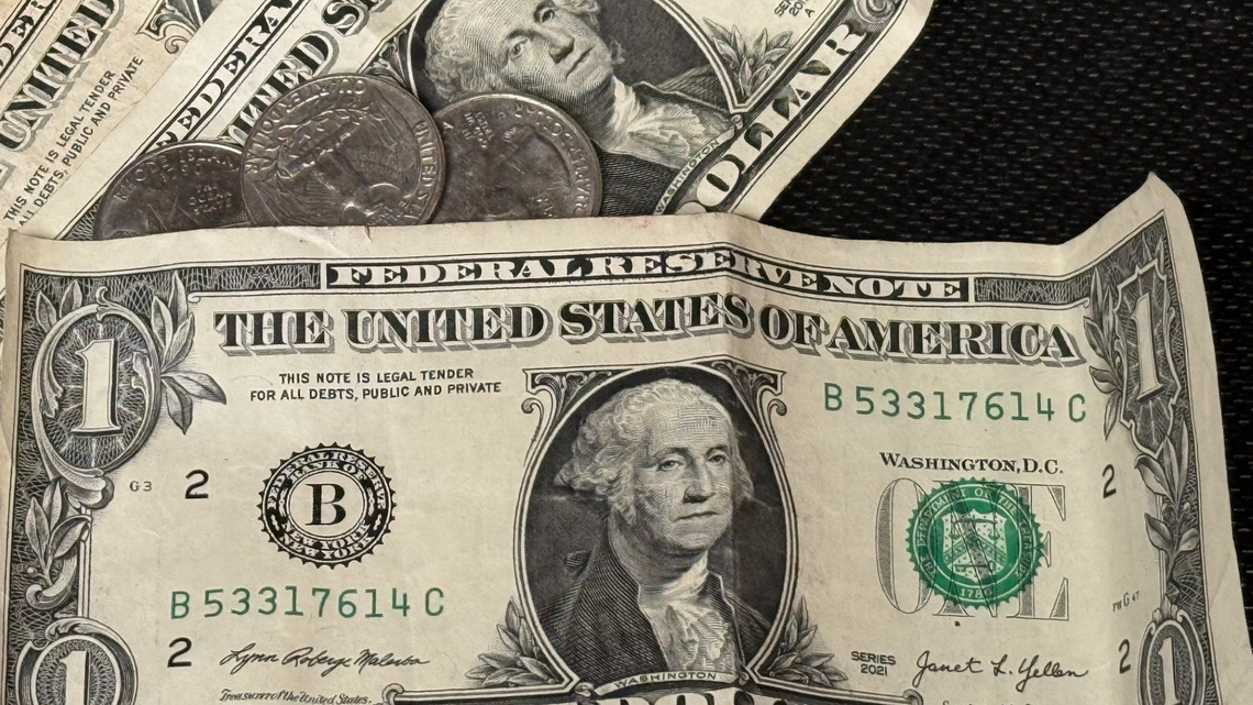 Minimum wage in Florida is going up in 2026. Here's when, how much