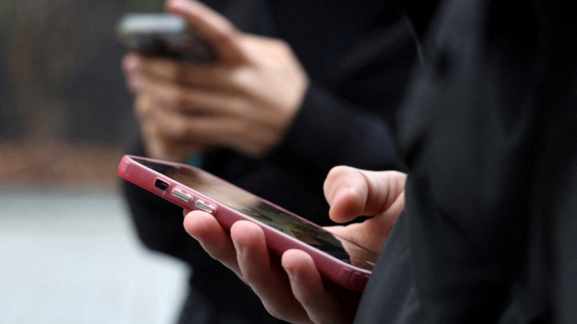EU is set to propose ban on social media and AI chatbots for under-15s 