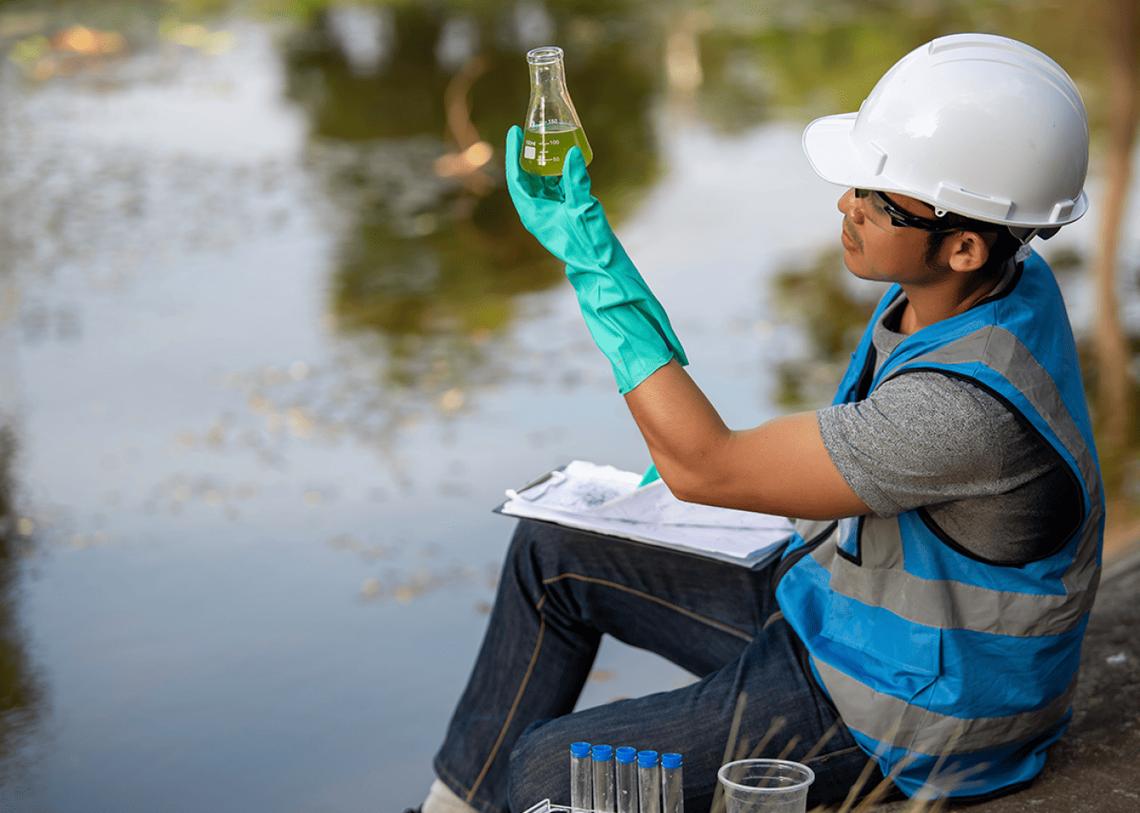  kittirat roekburi // Shutterstock 