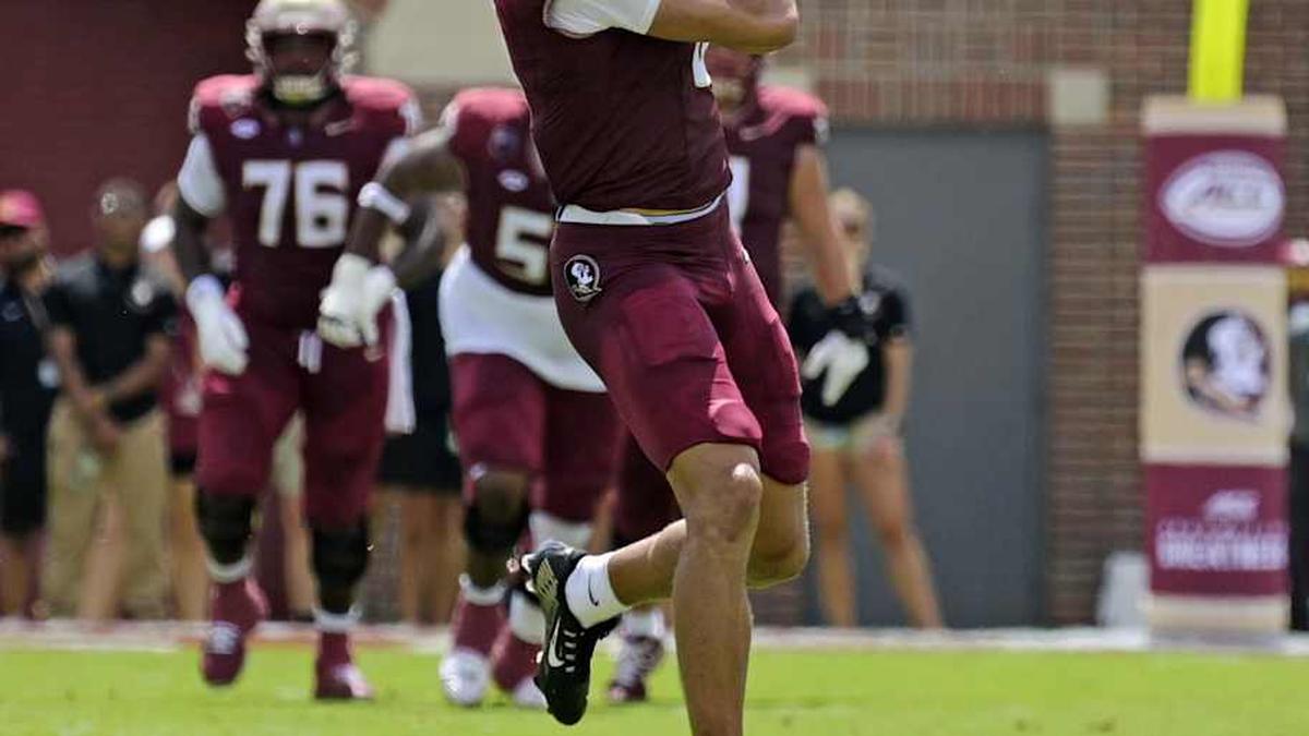  Sep 6, 2025; Tallahassee, Florida, USA; Florida State Seminoles wide receiver Duce Robinson (0) catches a touchdown during the first half against the East Texas A&M at Doak S. Campbell Stadium. Mandatory Credit: Melina Myers-Imagn Images | Melina Myers-Imagn Images 