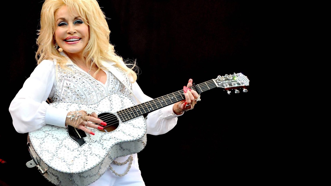 CNN's Apology Over Dolly Parton Impersonator Photo Fail Falls Flat With Fans 