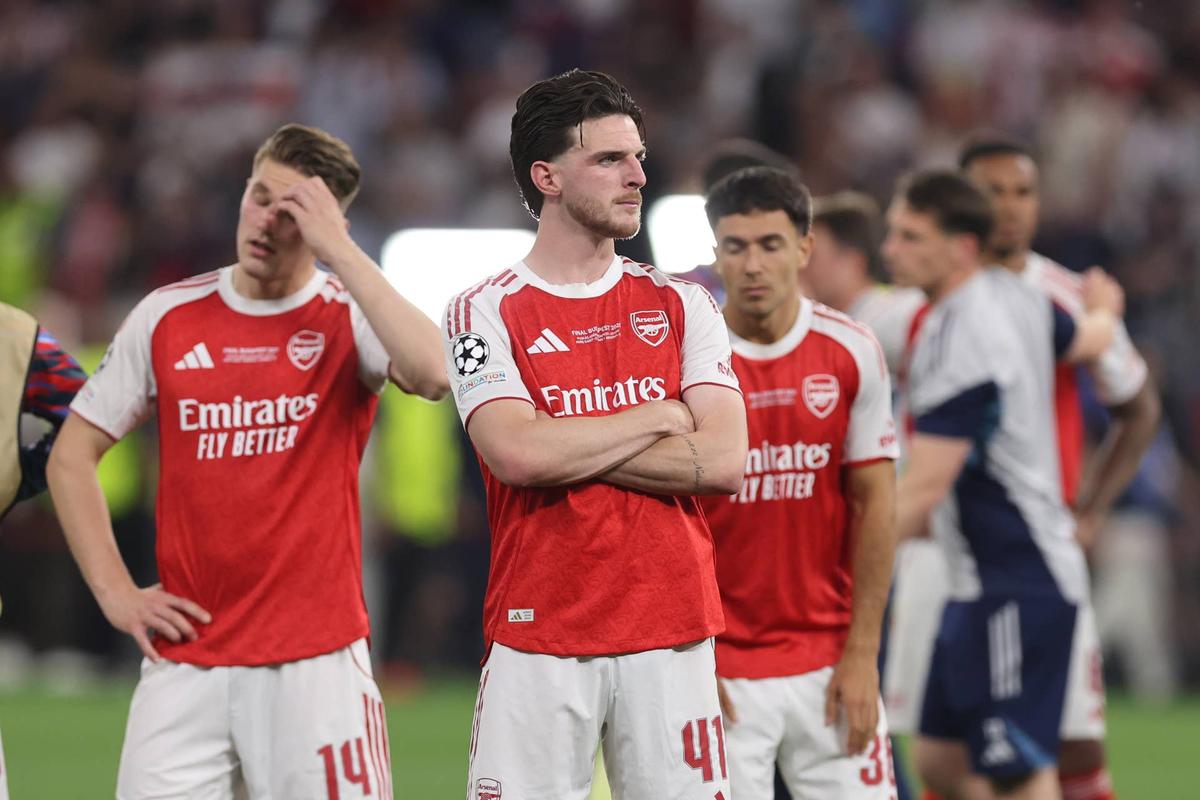  BUDAPEST, HUNGARY - MAY 30: A dejected Declan Rice of Arsenal reacts after losing the penalty shoot out during the UEFA Champions League Final 2026 match between Paris Saint-Germain and Arsenal FC at Puskas Arena on May 30, 2026 in Budapest, Hungary. (Photo by Catherine Ivill - AMA/Getty Images)
