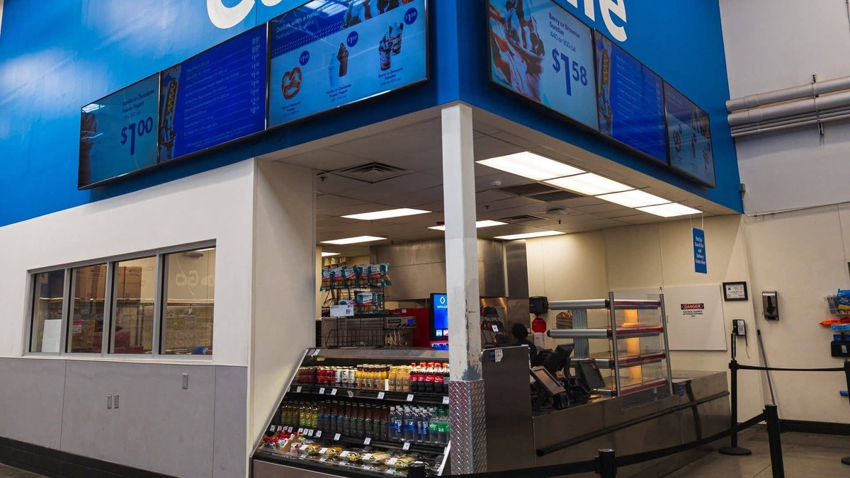  Sam's Club's food court offers members a chance to eat affordable meals and snacks. Shutterstock