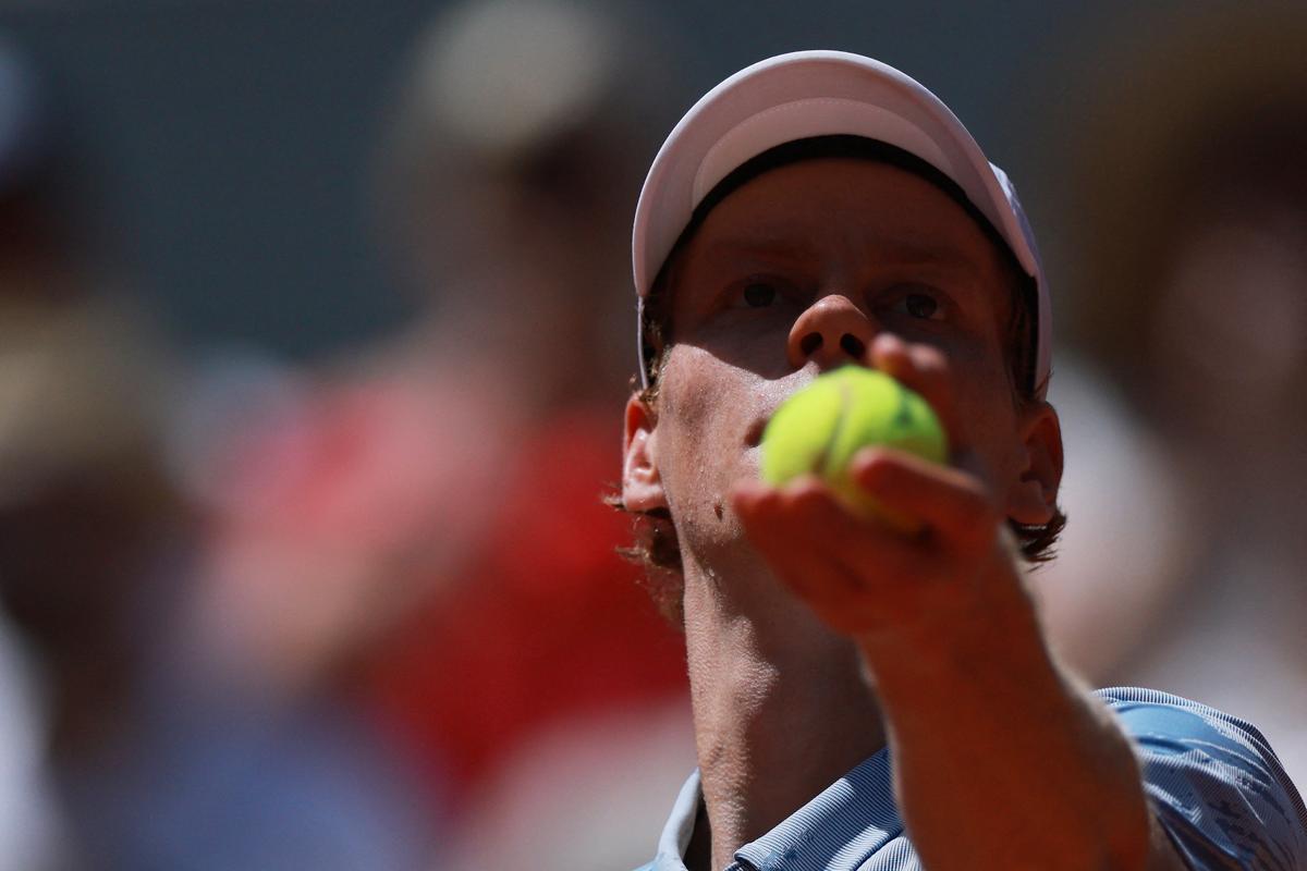 Tennis - French Open - Roland Garros, Paris, France - May 28, 2026 Italy's Jannik Sinner in action during his second round match against Argentina's Juan Manuel Cerundolo REUTERS/Stephanie Lecocq