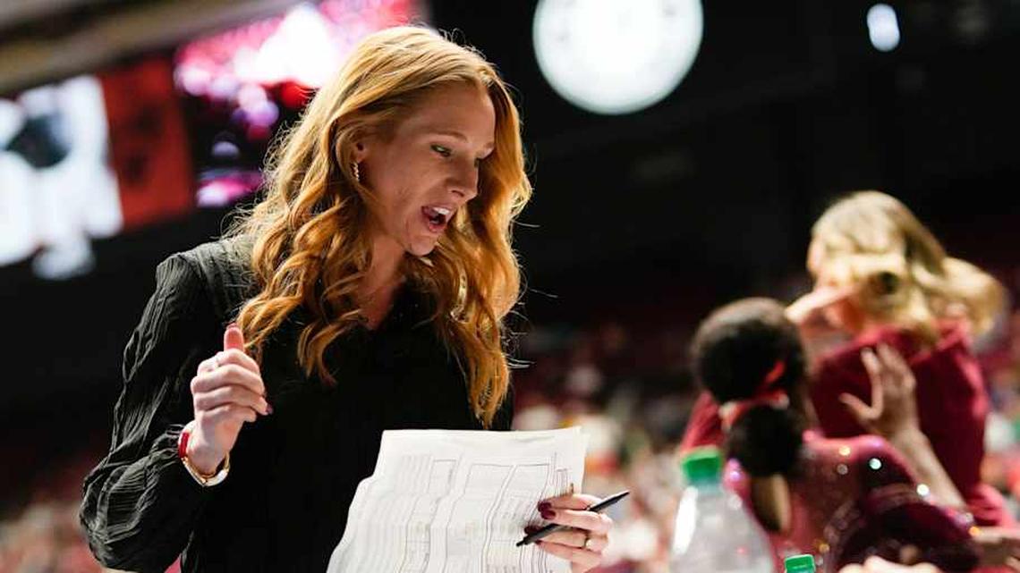 Ashley Johnston Named WCGA Central Region Coach of the Year: Roll Call