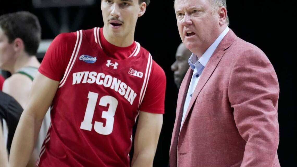 Revamped Wisconsin hopes to gel quickly in opener vs. Denver 