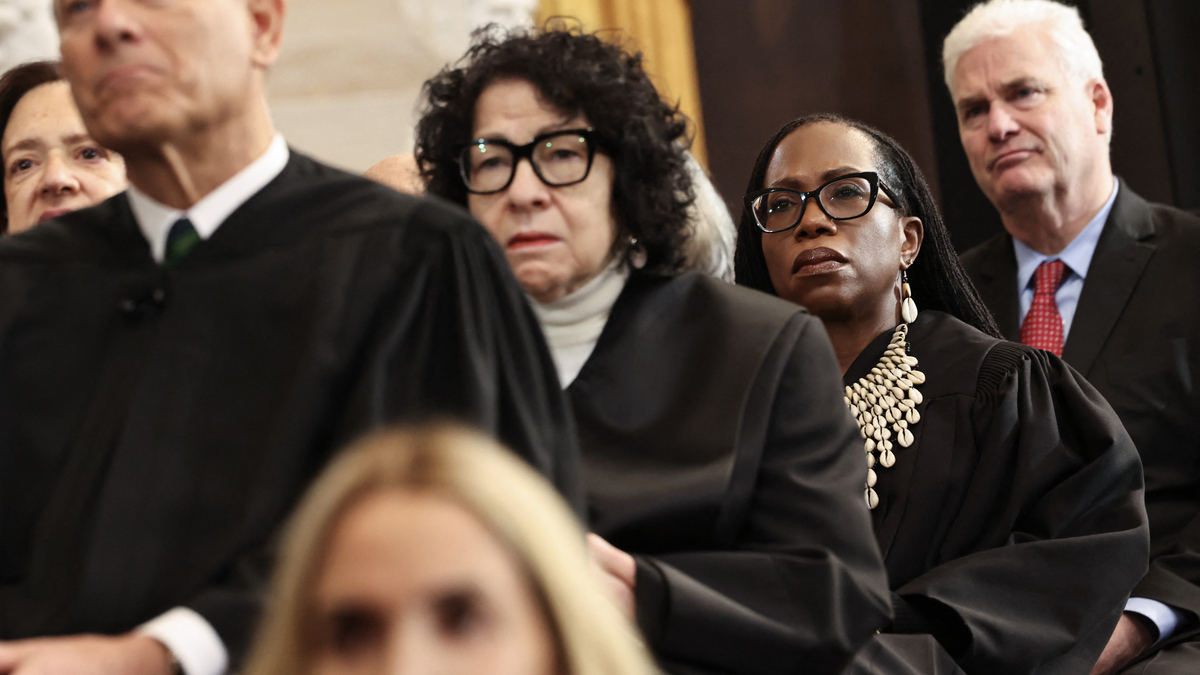 US-POLITICS-TRUMP-INAUGURATION. US Supreme Court Chief Justice John Roberts, US Supreme Court Associate Justice Sonia Sotomayor and US Associate Supreme Court Justice Ketanji Brown Jackson listen as US President Donald Trump speaks during inauguration ceremonies in the Rotunda of the U.S. Capitol on January 20, 2025 in Washington, DC. Donald Trump takes office for his second term as the 47th president of the United States. (Photo by Chip Somodevilla / POOL / AFP via Getty Images)