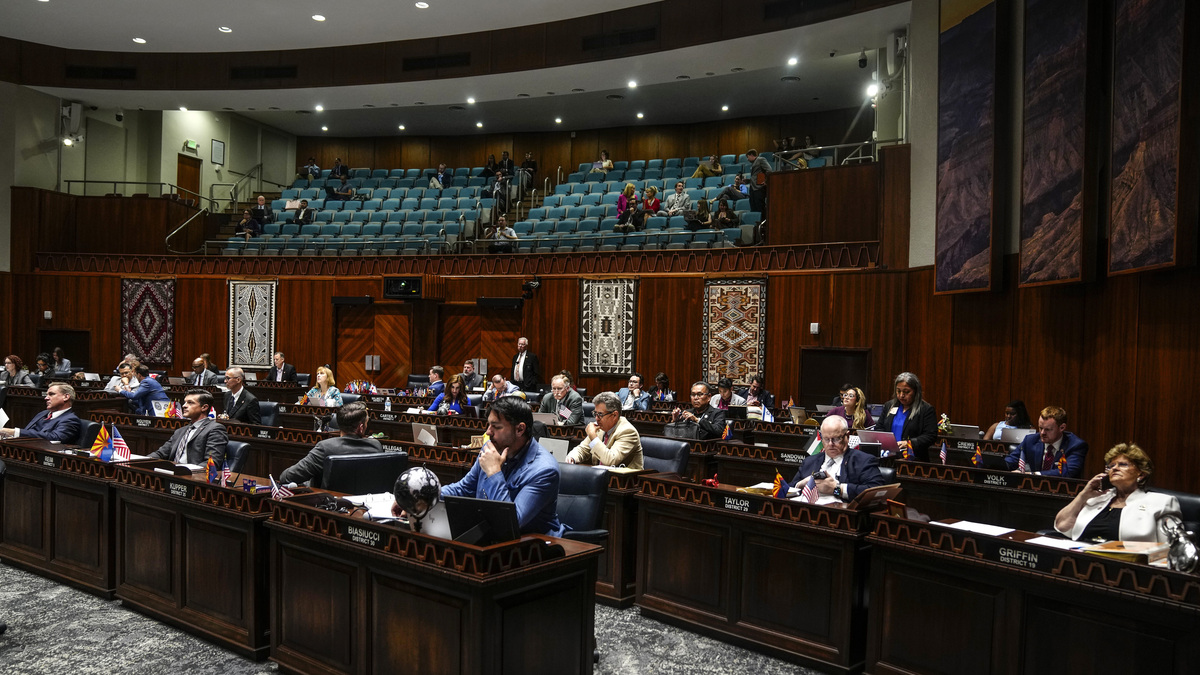 Arizona primary voters mostly stick with the status quo at Capitol