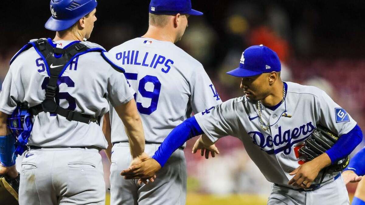 MLB roundup: Dodgers, Yankees sew up postseason berths