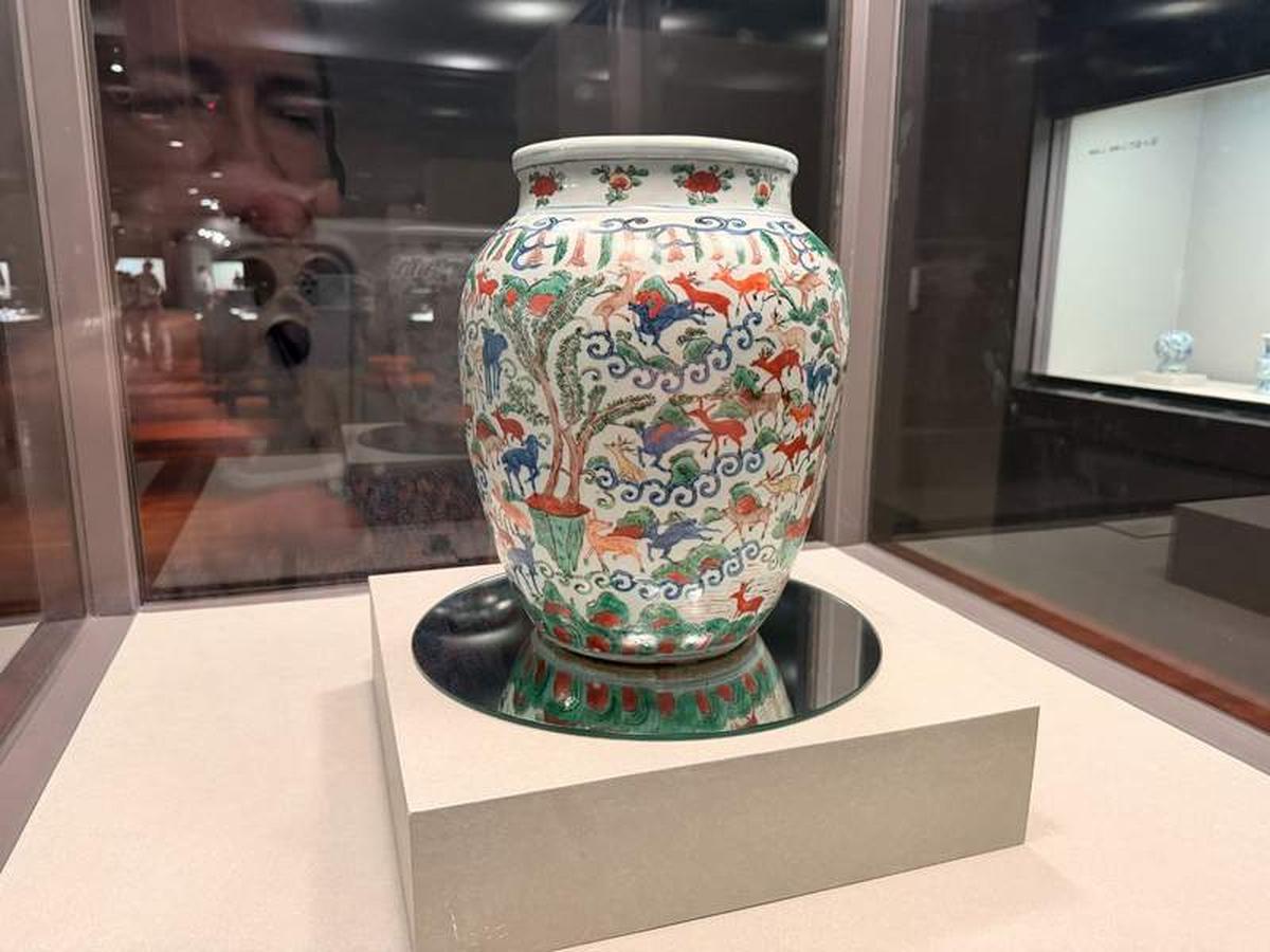  My favorite piece, Vase with "One Hundred Deer" motif from the Ming Dynasty. Photo credit: Marguerite "Peggy" Cleveland 