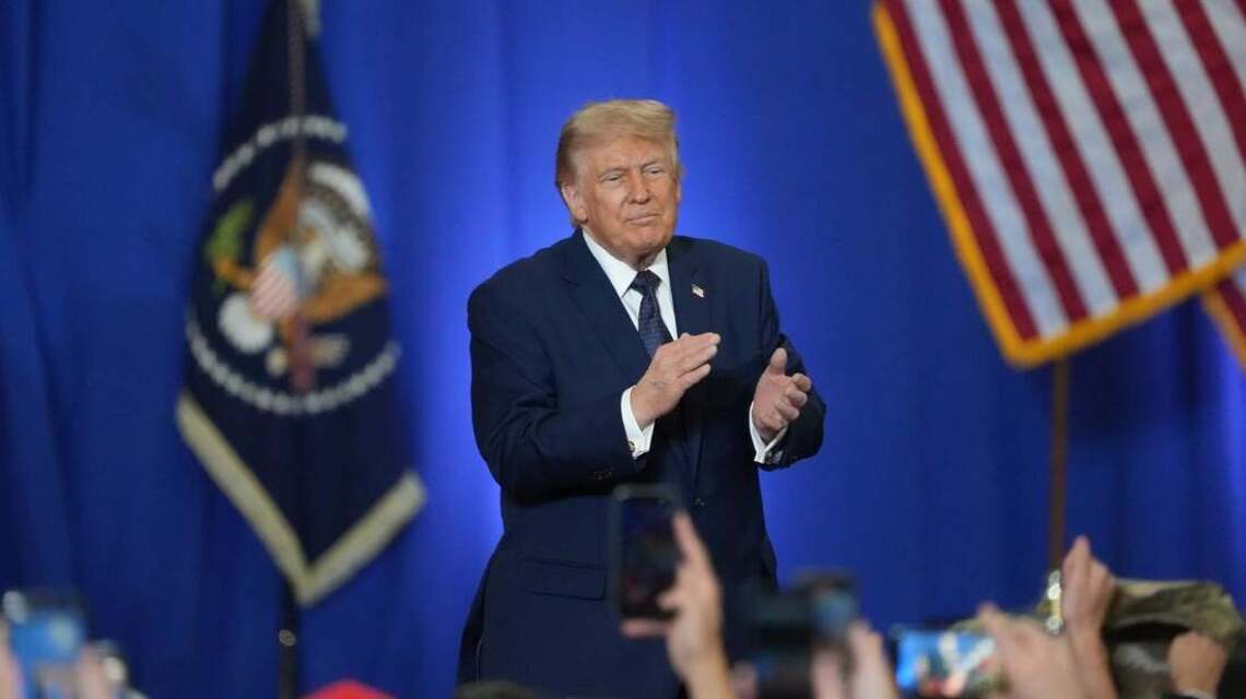 President Trump says MLB should institute salary cap 