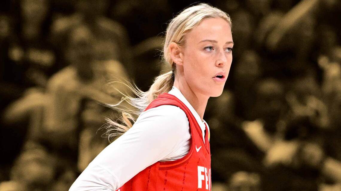Sophie Cunningham recalls turning down a sports scholarship in seventh grade: "Why would they even waste their time?" 