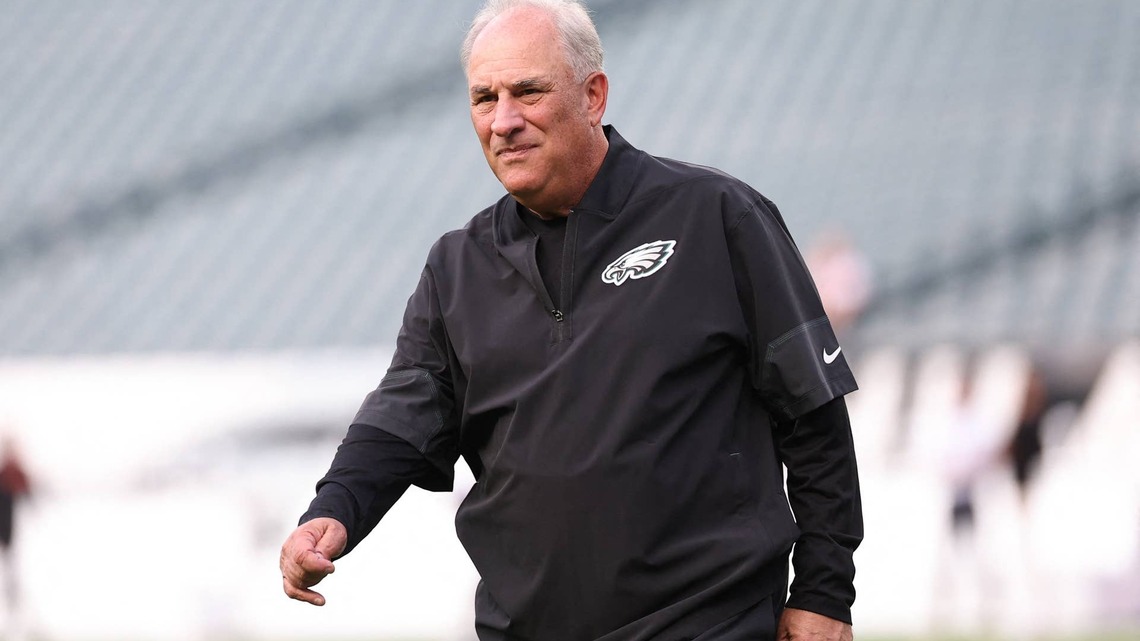 Vic Fangio Challenges the Eagles' Pass Rush 