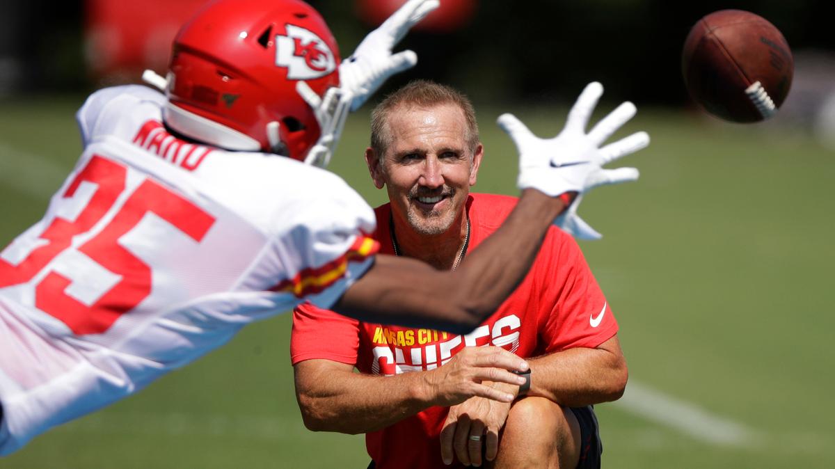 Kansas City Chiefs defensive coordinator Steve Spagnuolo watches a drill during NFL football training camp in St. Joseph, Mo., in 2019.