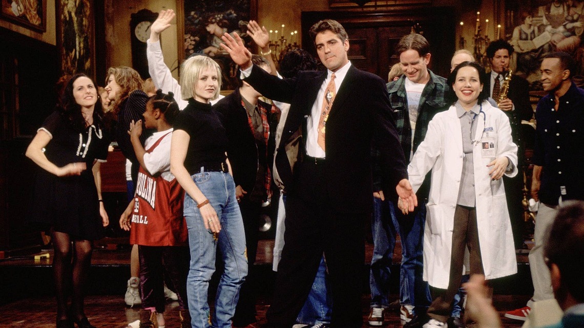 'SNL' Alum, 62, Shows Off Her Tattoos in Rare Appearance 